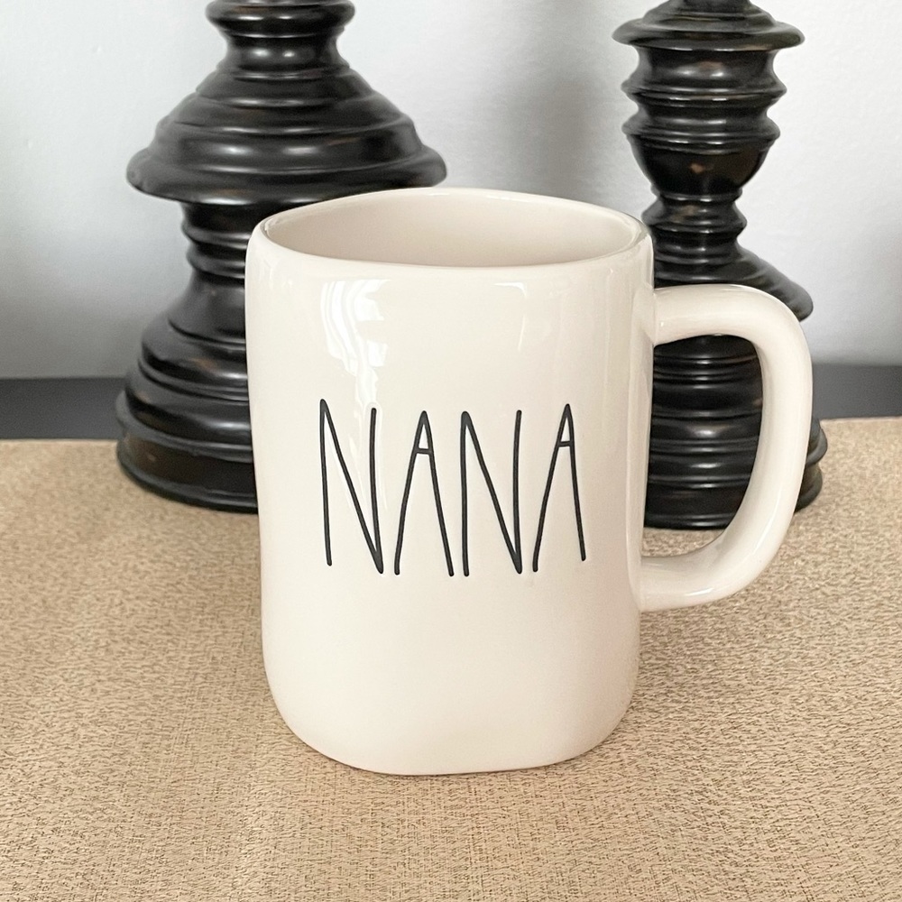 🆕Rae Dunn Ceramic NANA Mug